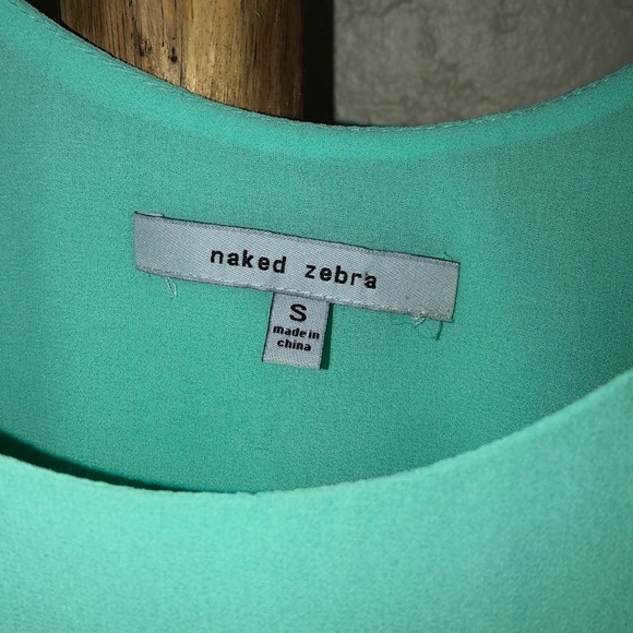 Sea foam green tank - Picture 3 of 3
